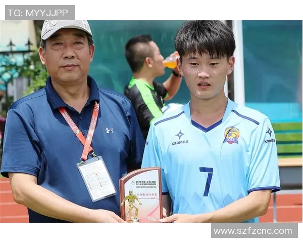 赛后分析：上海足球队与重庆足球队的比赛节奏与战术对比探讨